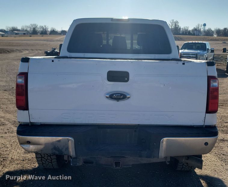 image for item KT9936 2015 Ford F350 Super Duty Lariat  Crew Cab pickup truck