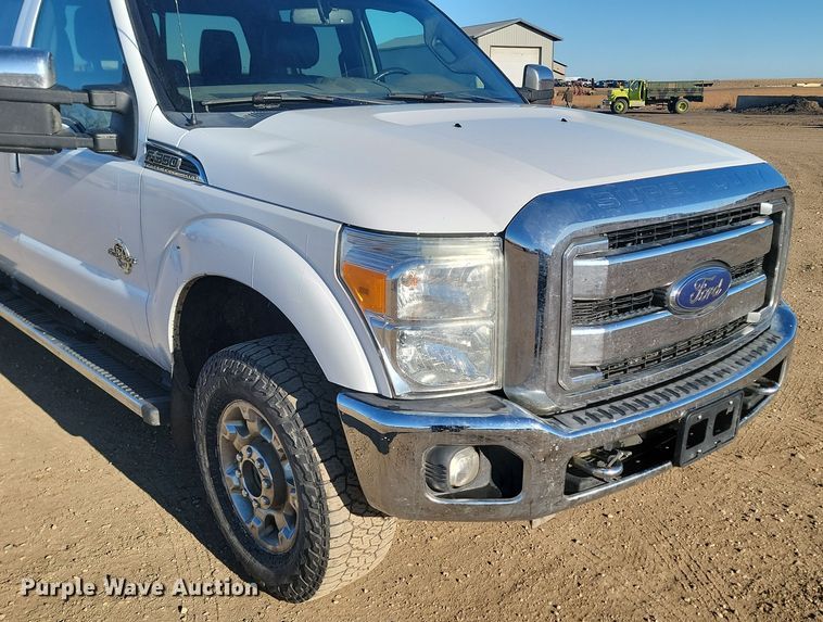 image for item KT9936 2015 Ford F350 Super Duty Lariat  Crew Cab pickup truck