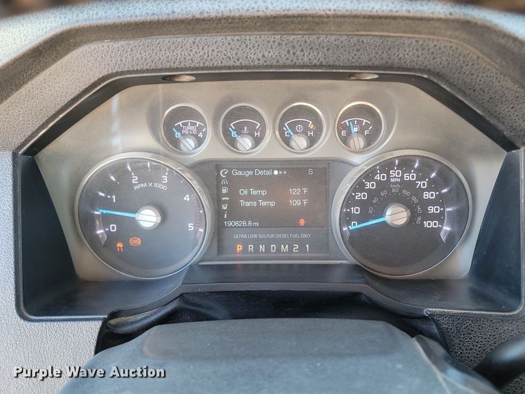 image for item KT9936 2015 Ford F350 Super Duty Lariat  Crew Cab pickup truck