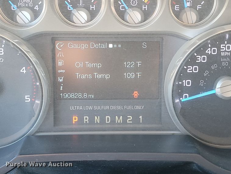 image for item KT9936 2015 Ford F350 Super Duty Lariat  Crew Cab pickup truck