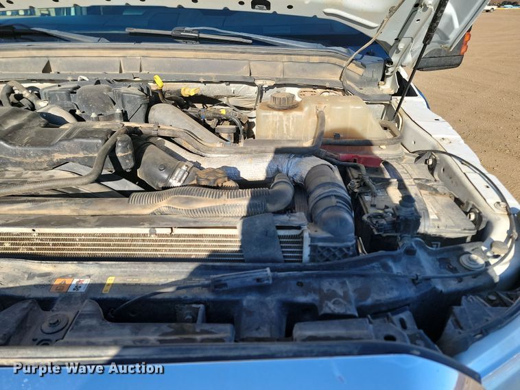 image for item KT9936 2015 Ford F350 Super Duty Lariat  Crew Cab pickup truck