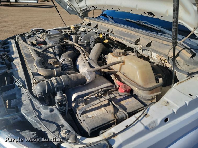 image for item KT9936 2015 Ford F350 Super Duty Lariat  Crew Cab pickup truck