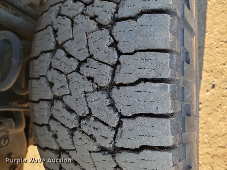 image for item KT9936 2015 Ford F350 Super Duty Lariat  Crew Cab pickup truck