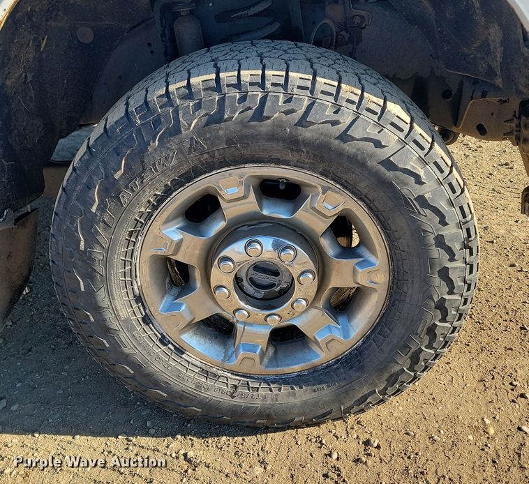 image for item KT9936 2015 Ford F350 Super Duty Lariat  Crew Cab pickup truck