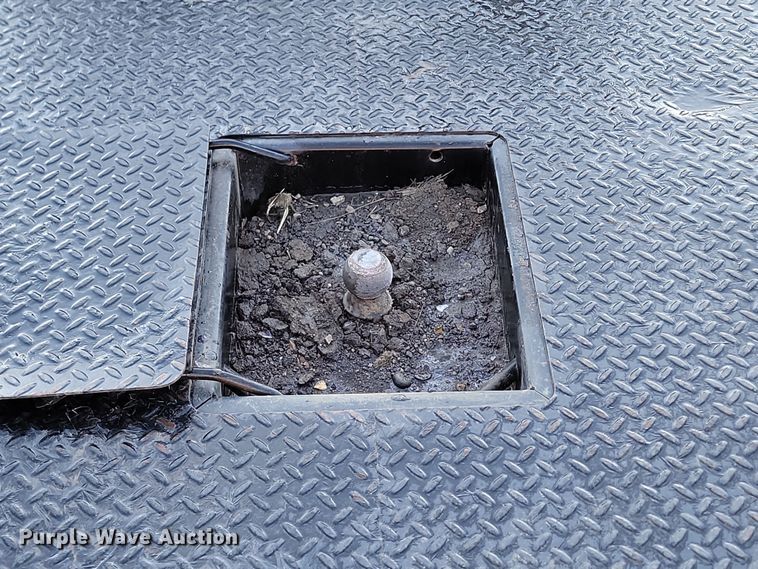 image for item KT9938 2012 Ford F550  Crew Cab flatbed truck