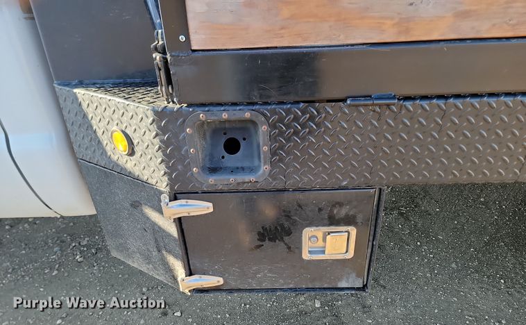 image for item KT9938 2012 Ford F550  Crew Cab flatbed truck