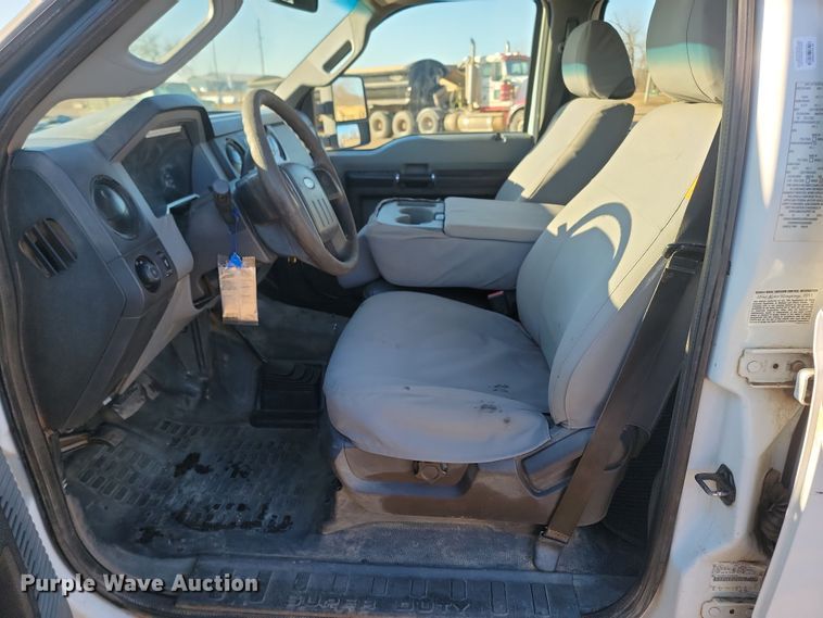 image for item KT9938 2012 Ford F550  Crew Cab flatbed truck