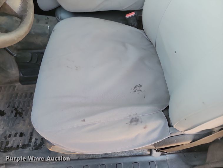 image for item KT9938 2012 Ford F550  Crew Cab flatbed truck