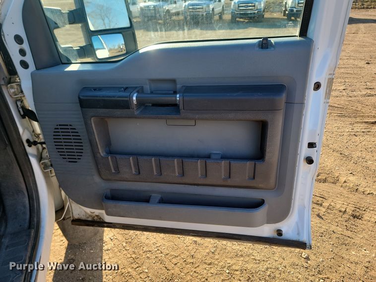 image for item KT9938 2012 Ford F550  Crew Cab flatbed truck