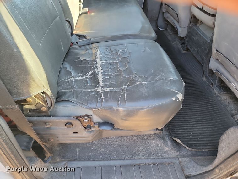 image for item KT9938 2012 Ford F550  Crew Cab flatbed truck