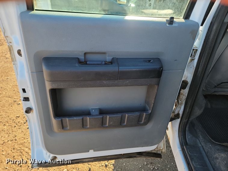 image for item KT9938 2012 Ford F550  Crew Cab flatbed truck