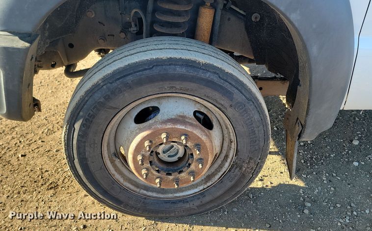 image for item KT9938 2012 Ford F550  Crew Cab flatbed truck