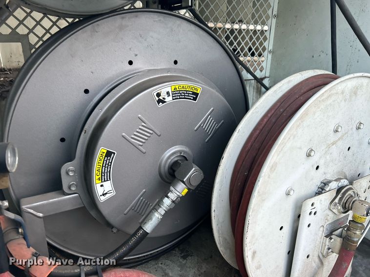 image for item KW9057 2008 International 4300  utility / service truck