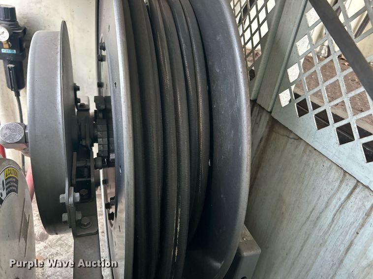 image for item KW9057 2008 International 4300  utility / service truck