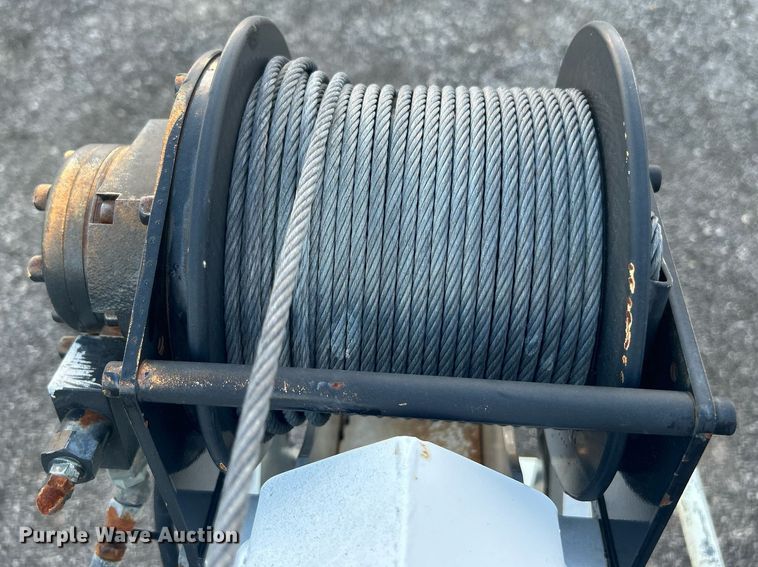 image for item KW9057 2008 International 4300  utility / service truck