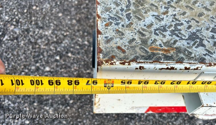 image for item KW9057 2008 International 4300  utility / service truck