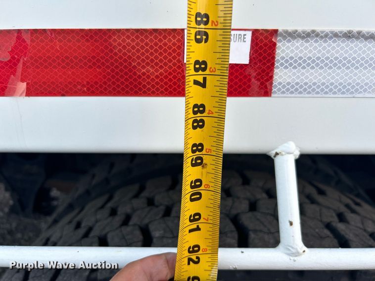 image for item KW9057 2008 International 4300  utility / service truck