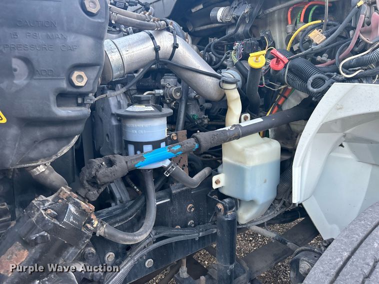 image for item KW9057 2008 International 4300  utility / service truck