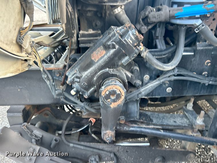 image for item KW9057 2008 International 4300  utility / service truck