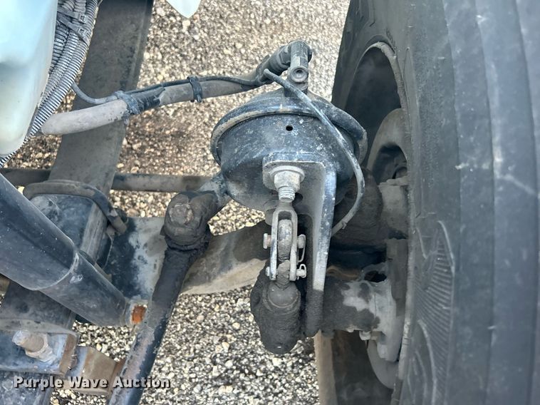 image for item KW9057 2008 International 4300  utility / service truck