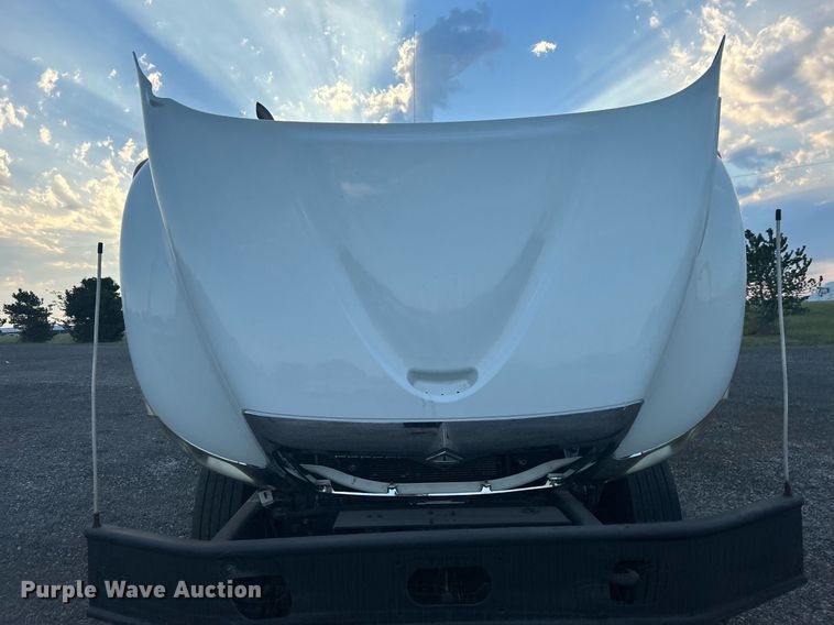 image for item KW9057 2008 International 4300  utility / service truck