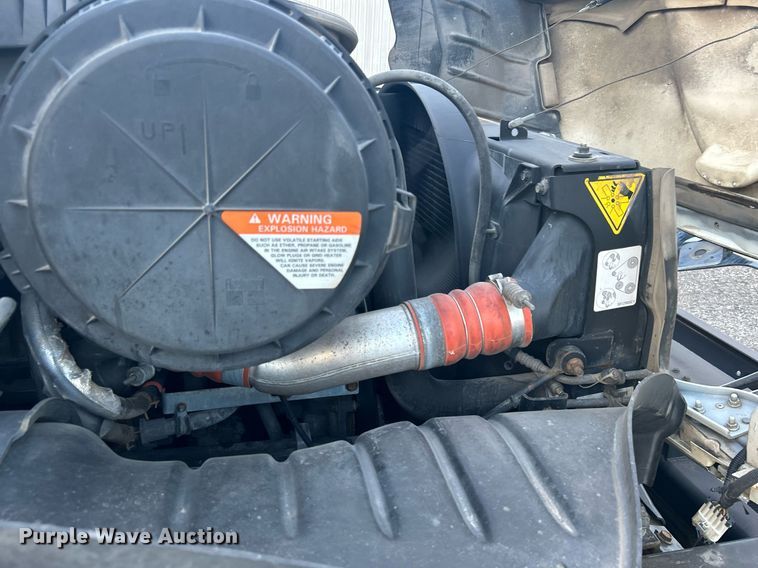 image for item KW9057 2008 International 4300  utility / service truck