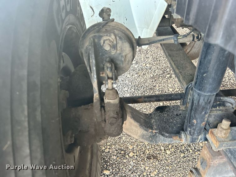 image for item KW9057 2008 International 4300  utility / service truck