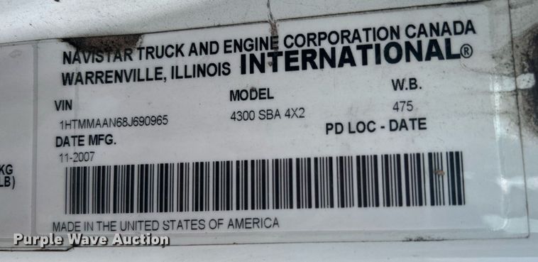 image for item KW9057 2008 International 4300  utility / service truck