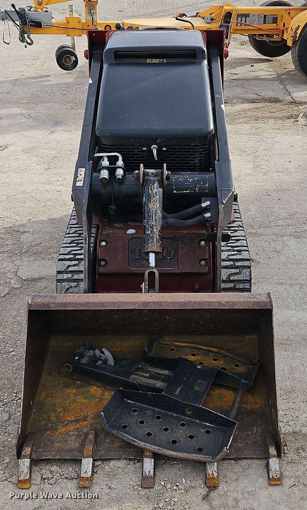 image for item LB9685 Toro TX525  compact utility loader