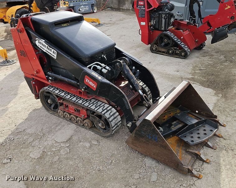 image for item LB9685 Toro TX525  compact utility loader