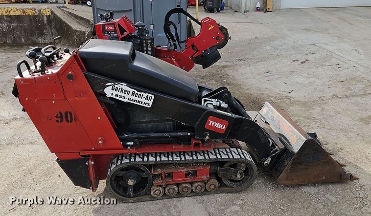 image for item LB9685 Toro TX525  compact utility loader