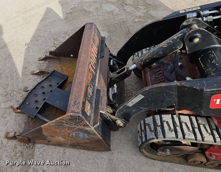 image for item LB9685 Toro TX525  compact utility loader