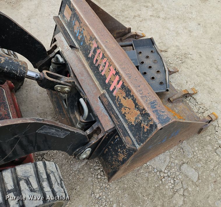 image for item LB9685 Toro TX525  compact utility loader