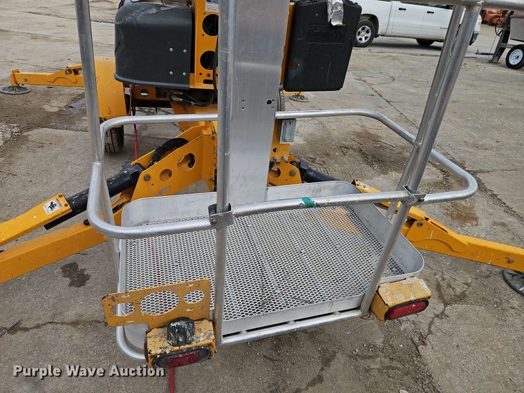 image for item LB9686 2016 Haulotte 4527A  boom lift