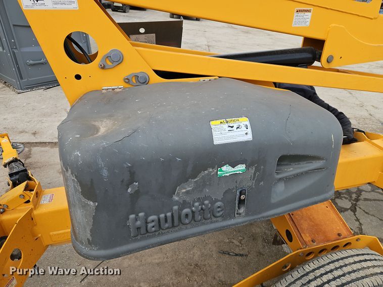 image for item LB9686 2016 Haulotte 4527A  boom lift