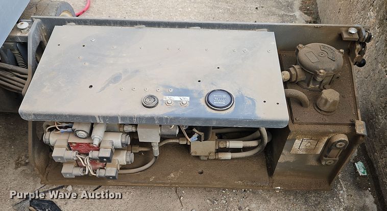 image for item LB9687 2015 Skyjack SJIII 3219  scissor lift