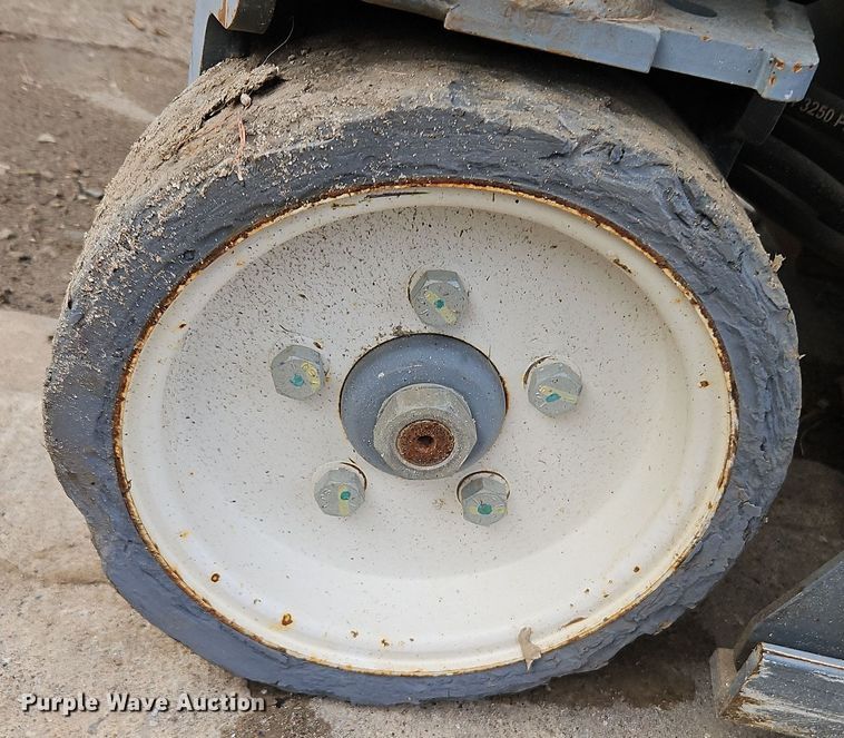 image for item LB9687 2015 Skyjack SJIII 3219  scissor lift