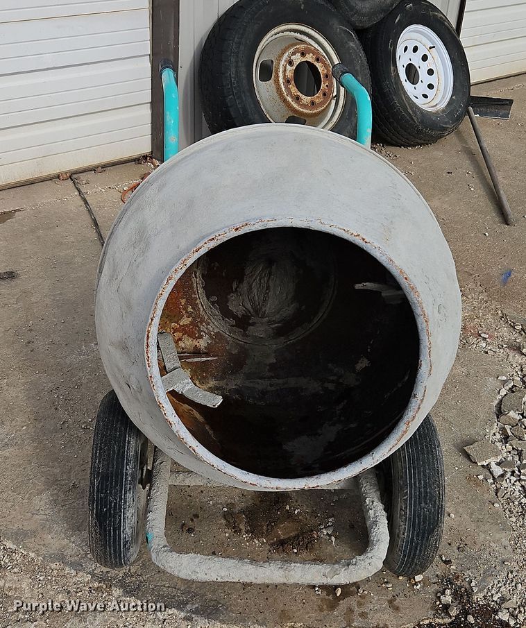 image for item LB9696 2000 Imer Anno 2000  concrete mixer