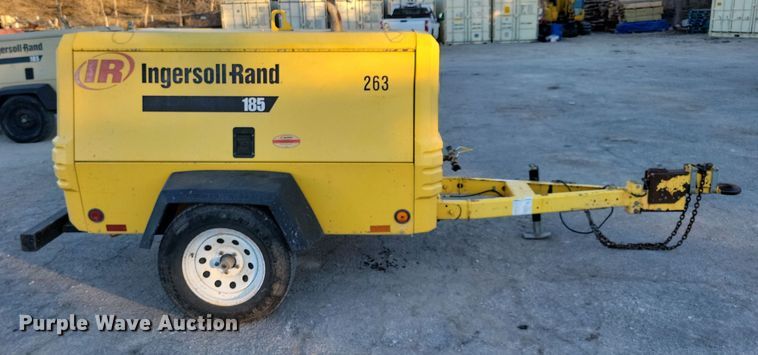image for item LC9467 Ingersoll Rand 185 air compressor