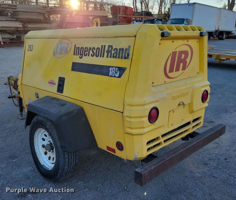 image for item LC9467 Ingersoll Rand 185 air compressor