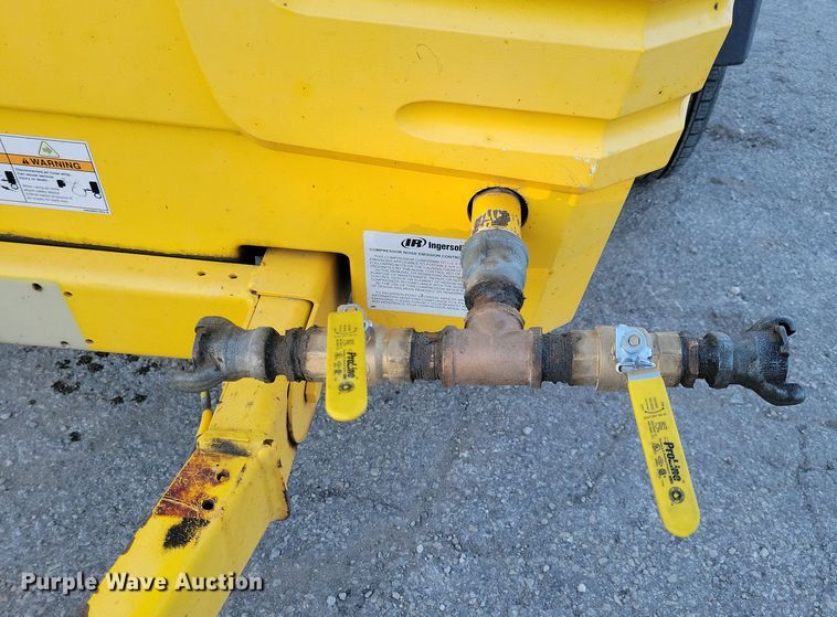 image for item LC9467 Ingersoll Rand 185 air compressor