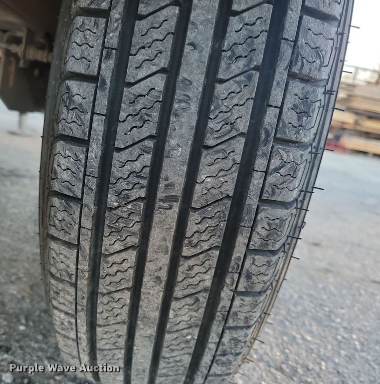 image for item LC9467 Ingersoll Rand 185 air compressor