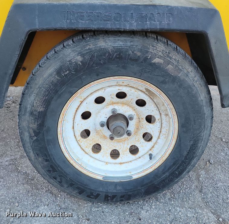 image for item LC9467 Ingersoll Rand 185 air compressor