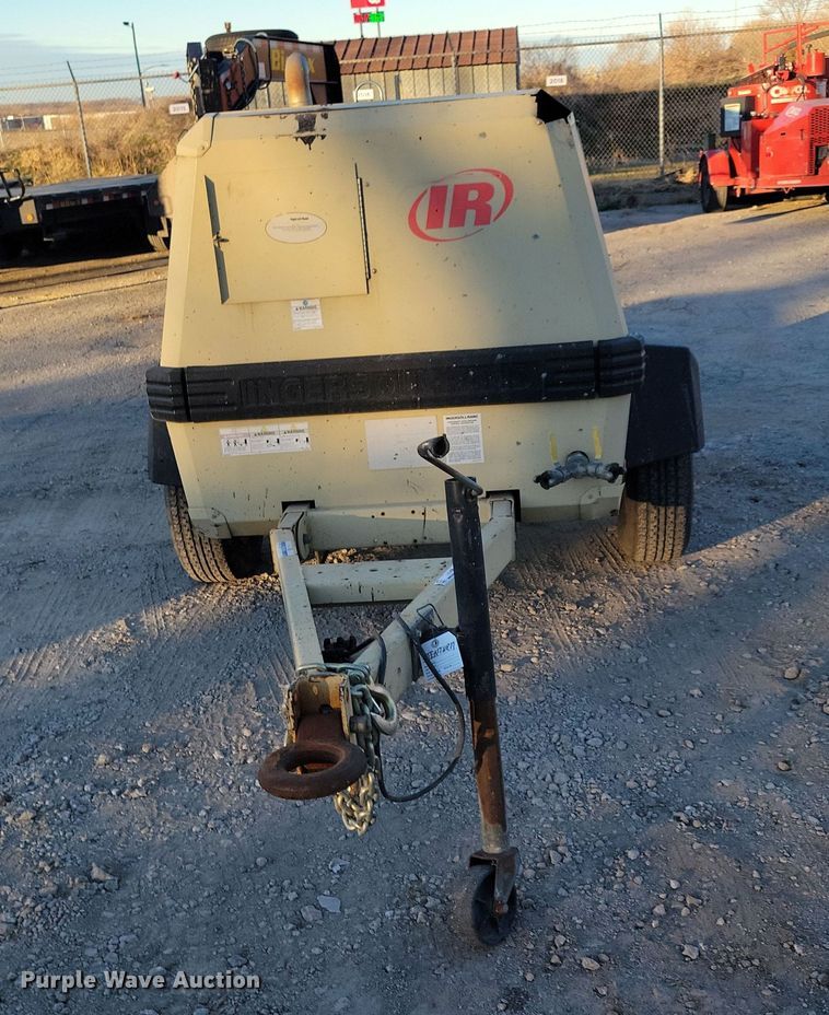 image for item LC9468 Ingersoll Rand 185 air compressor