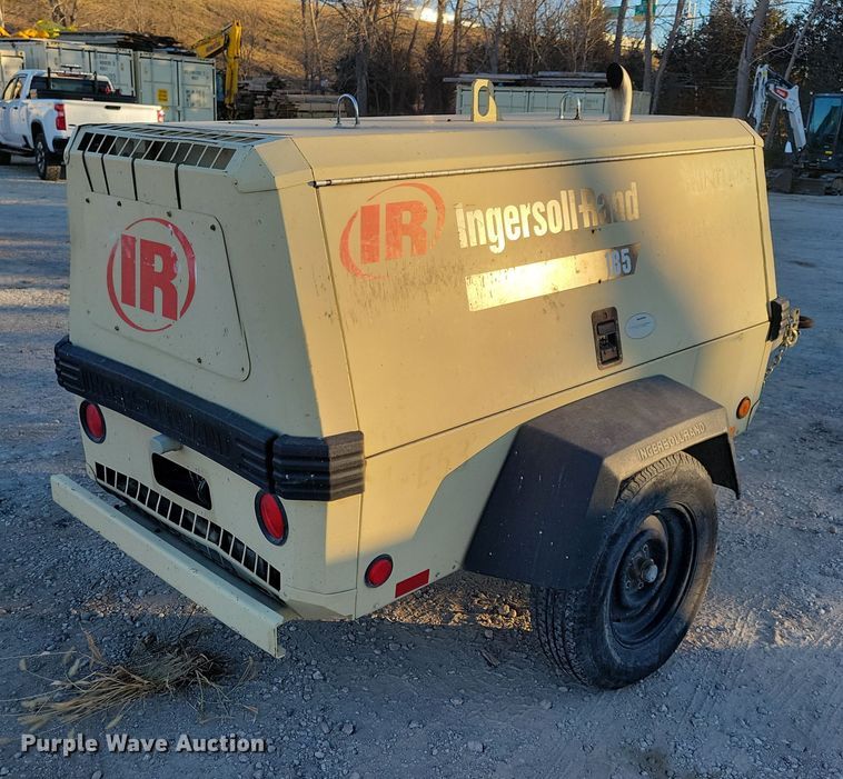 image for item LC9468 Ingersoll Rand 185 air compressor