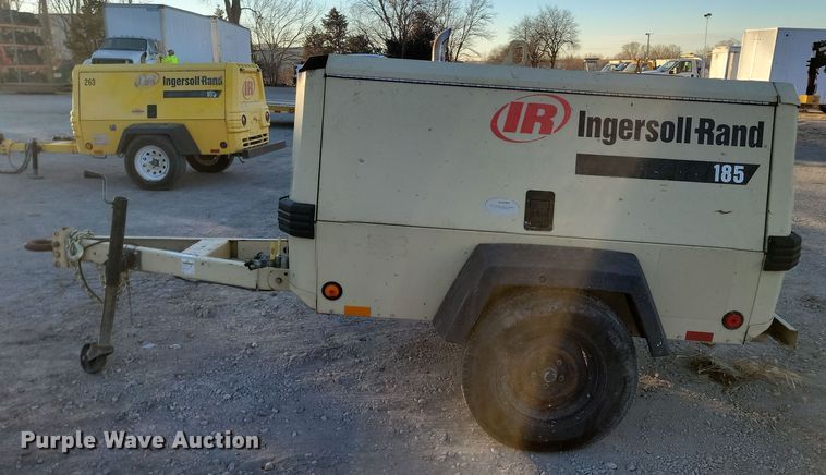 image for item LC9468 Ingersoll Rand 185 air compressor