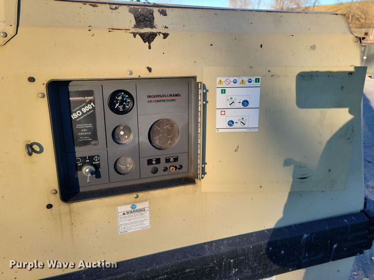 image for item LC9468 Ingersoll Rand 185 air compressor
