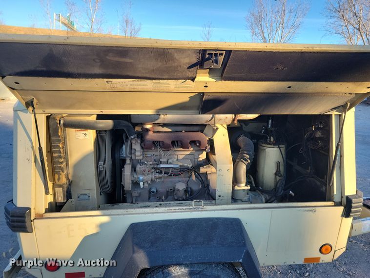 image for item LC9468 Ingersoll Rand 185 air compressor