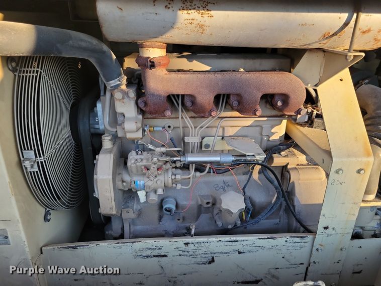 image for item LC9468 Ingersoll Rand 185 air compressor