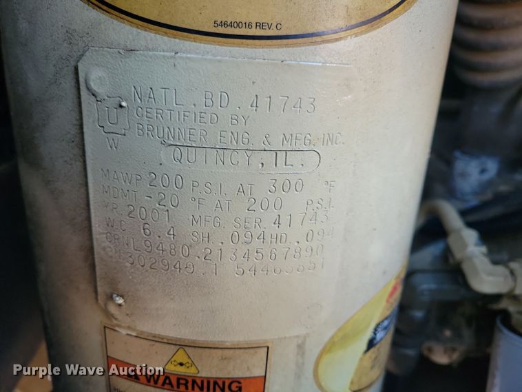 image for item LC9468 Ingersoll Rand 185 air compressor